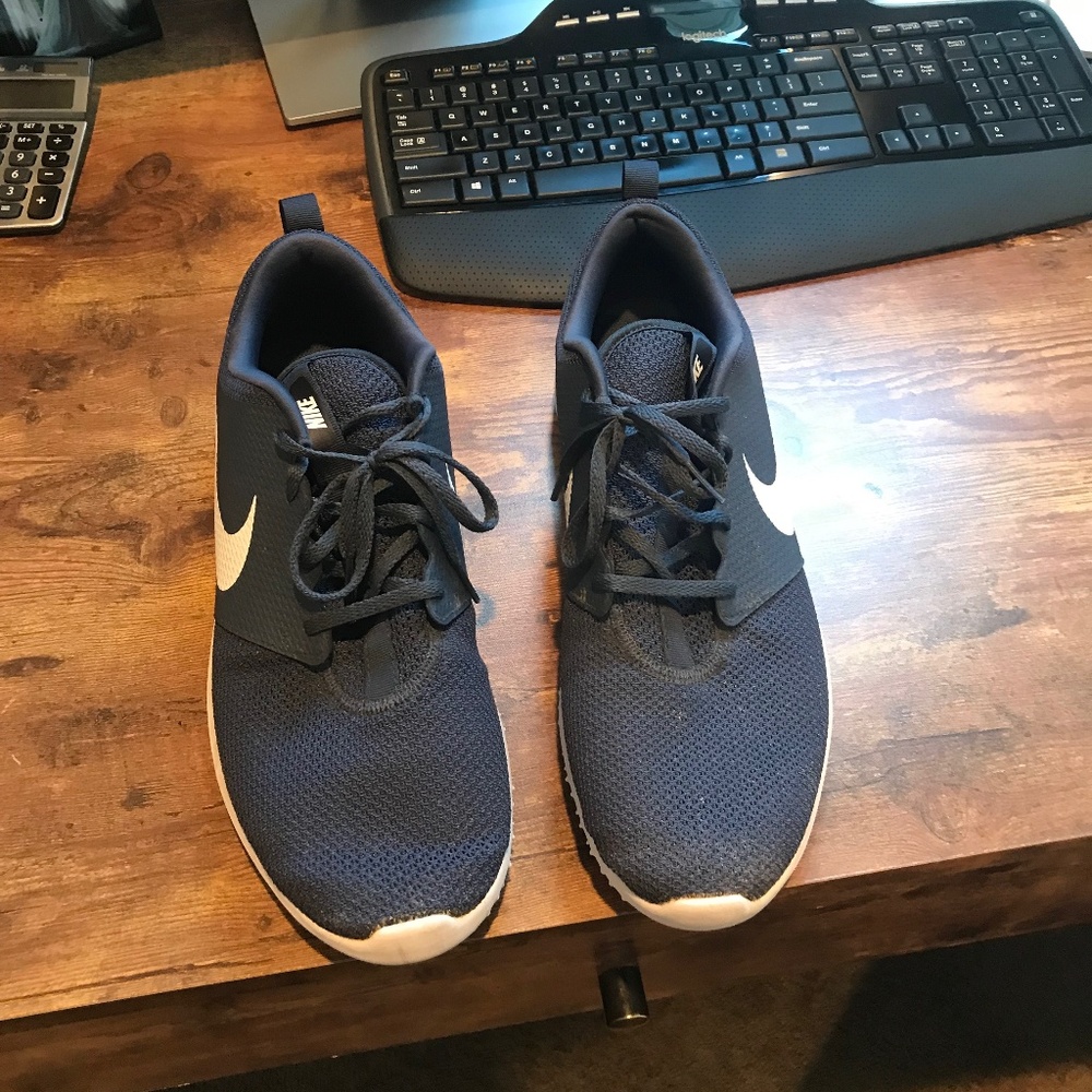 Nike Roshe golf shoes